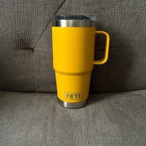 Yeti 20 oz Travel Mug with Stronghold Lid, Alpine Yellow
